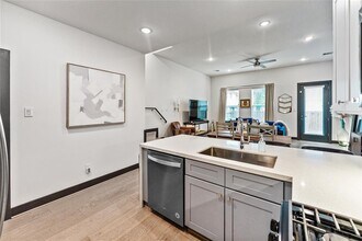 4439 Whitney Oak Ln in Houston, TX - Building Photo - Building Photo