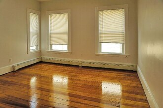 335 Beacon St in Somerville, MA - Building Photo - Building Photo