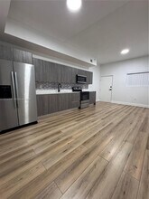 1534 NW 1st St in Miami, FL - Building Photo - Building Photo