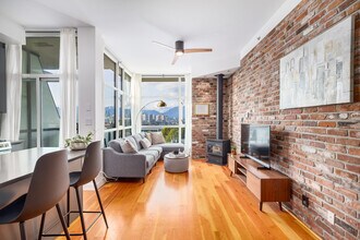 2515 Ontario St in Vancouver, BC - Building Photo - Building Photo