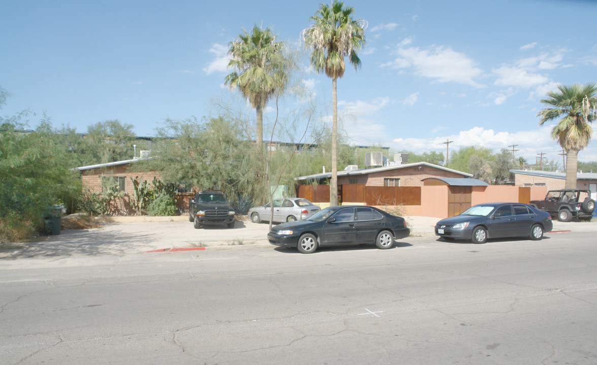 1135-1143 E 9th St in Tucson, AZ - Building Photo