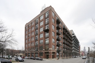 Vanguard Lofts in Chicago, IL - Foto de edificio - Building Photo