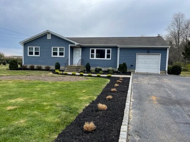 property at 765 Herricks Ln