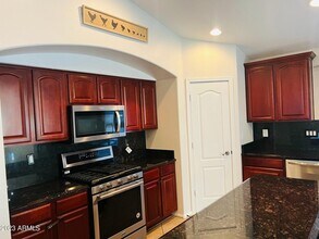 2823 E Questa Dr in Phoenix, AZ - Building Photo - Building Photo