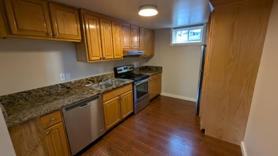 1475 W 43rd Ave in Denver, CO - Foto de edificio - Building Photo