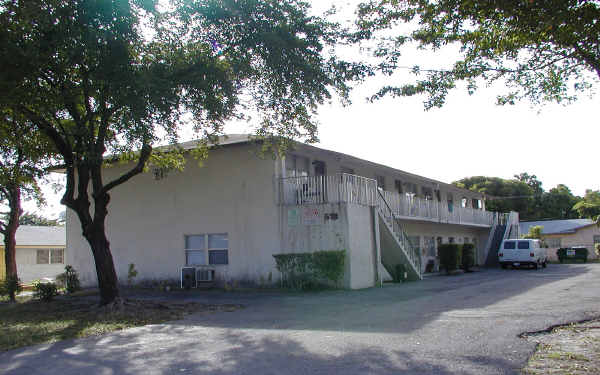 518 SW 2nd St in Pompano Beach, FL - Building Photo - Building Photo