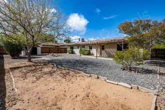 1010 Gardencrest Dr in Kingman, AZ - Building Photo - Building Photo