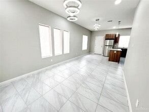 11 Las Vistas Ln in Weslaco, TX - Building Photo - Building Photo