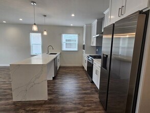 1416-1418 E. Windsor Rd., Unit 1418 E Windsor Rd. in Glendale, CA - Building Photo - Building Photo