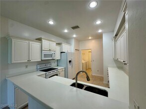 12635 Stone Tower Loop in Ft. Myers, FL - Building Photo - Building Photo