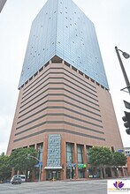 1100 Wilshire Blvd, Unit 2703 in Los Angeles, CA - Foto de edificio - Building Photo