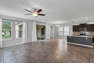 16271 Pebble Blf Lp in Winter Garden, FL - Building Photo - Building Photo