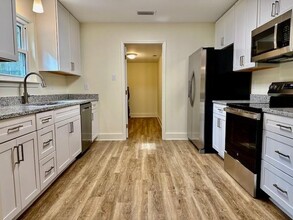 107 Lawson Rd in Daphne, AL - Building Photo - Building Photo