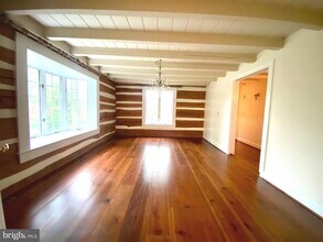 5080 Harvest Ln in Marshall, VA - Foto de edificio - Building Photo