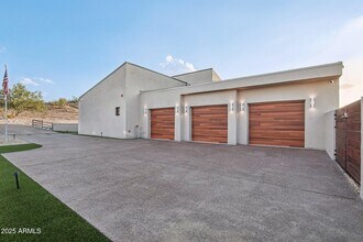 17934 W Estes Way in Goodyear, AZ - Building Photo - Building Photo