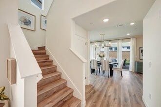 2133 West Dr in Hanford, CA - Building Photo - Building Photo