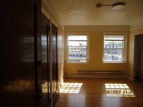 608 Central Ave-Unit -212 in Great Falls, MT - Building Photo - Building Photo