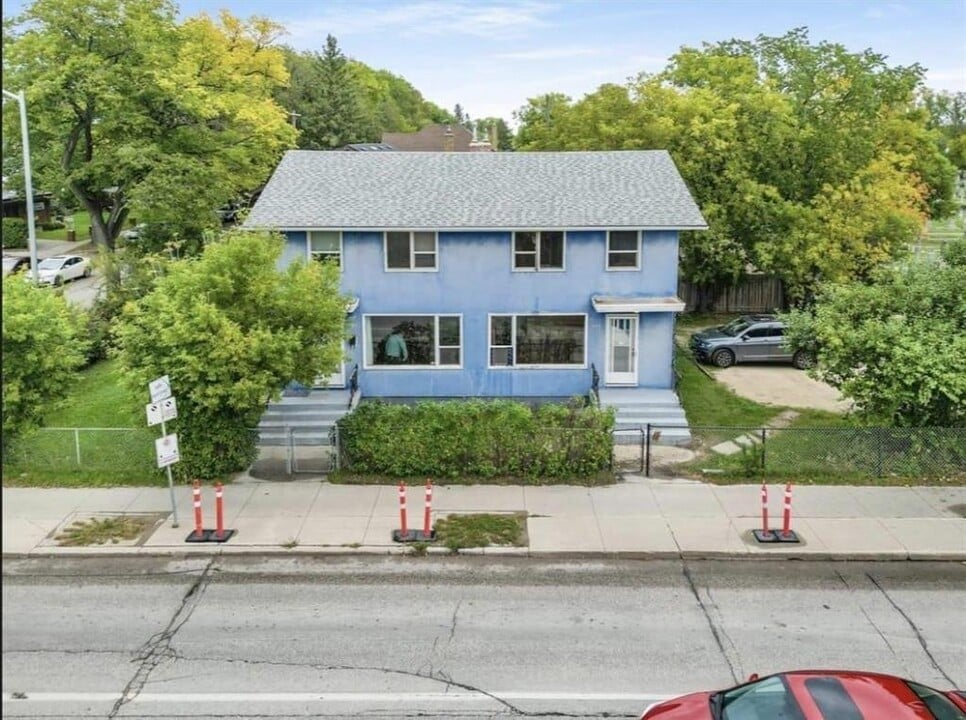 480 Osborne St in Winnipeg, MB - Building Photo