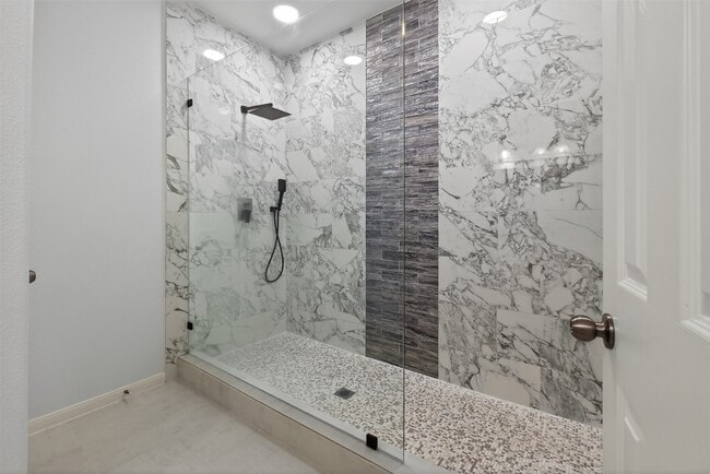 1314 Glenwood Canyon Ln