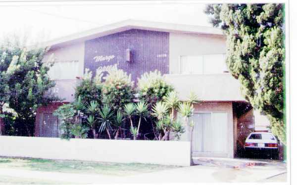 Margo Villa Apartments in Van Nuys, CA - Building Photo - Building Photo