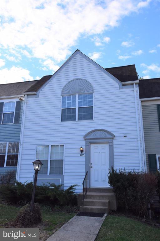 6605 Briarleigh Way in Alexandria, VA - Building Photo - Building Photo
