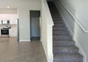 406 Venetian Palms Blvd in New Smyrna Beach, FL - Building Photo - Building Photo