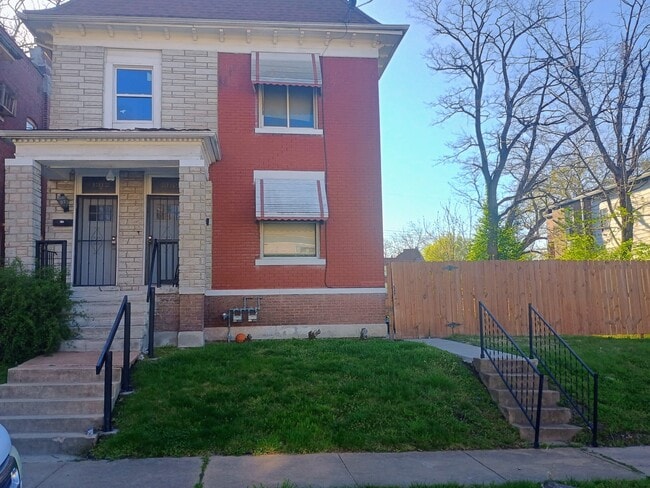 1312 Temple Pl, Unit 2nd floor