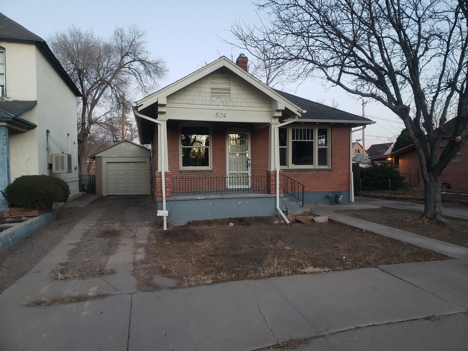 824 E Evans Ave in Pueblo, CO - Building Photo