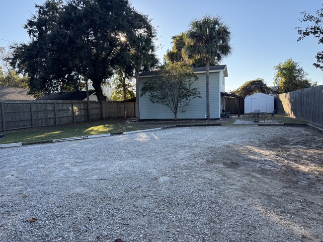 property at 1825 Flagg Ave