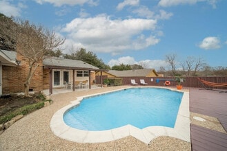 2922 Clover Valley Dr in Garland, TX - Building Photo - Building Photo
