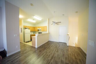 5465 E Jackpot Winner Ln in Las Vegas, NV - Building Photo - Building Photo