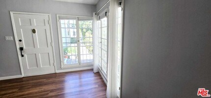 158 S Elm Dr in Beverly Hills, CA - Building Photo - Building Photo