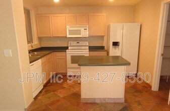 5065 Pradera St in Sparks, NV - Building Photo - Building Photo