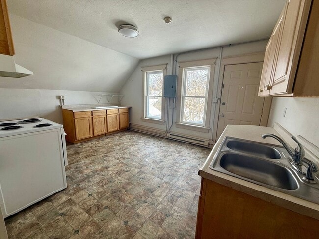 724 Washington St in Wausau, WI - Building Photo - Building Photo