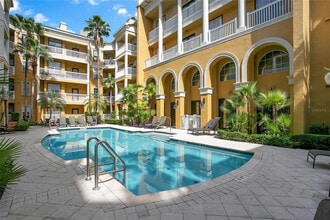 860 N Orange Ave, Unit #435 in Orlando, FL - Building Photo - Building Photo
