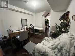 21 Globemaster Ln in Richmond Hill, ON - Building Photo - Building Photo