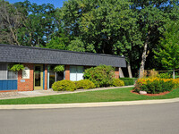 Timberbrook Apartments in Peoria, IL - Foto de edificio - Building Photo