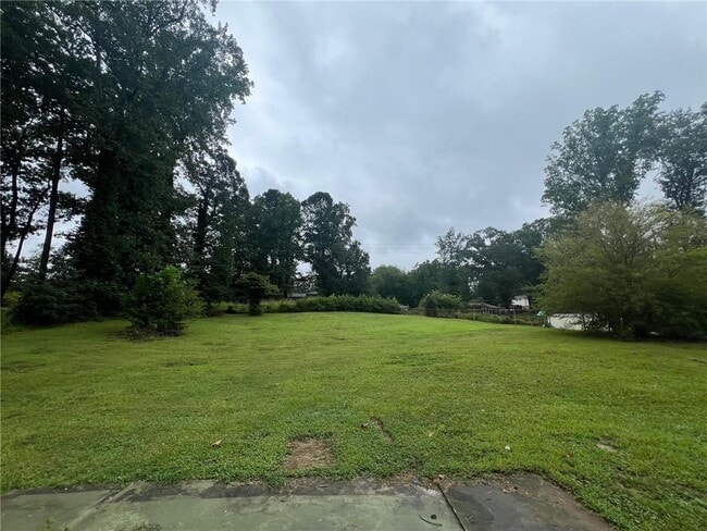 1128 Lanier Dr in Marietta, GA - Building Photo - Building Photo
