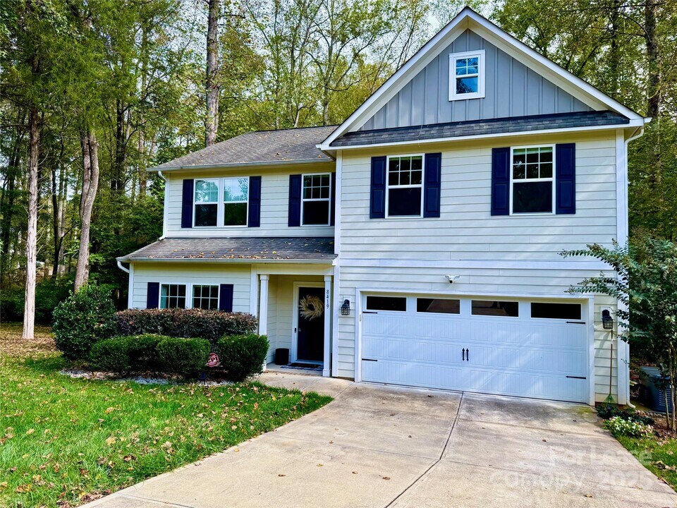 8419 Aspen Ct in Charlotte, NC - Building Photo