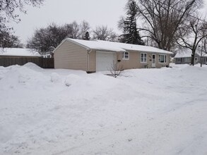 401 Highland Rd in Willmar, MN - Building Photo - Building Photo