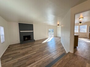 4933 Lailwood Cir in Charlotte, NC - Building Photo - Building Photo