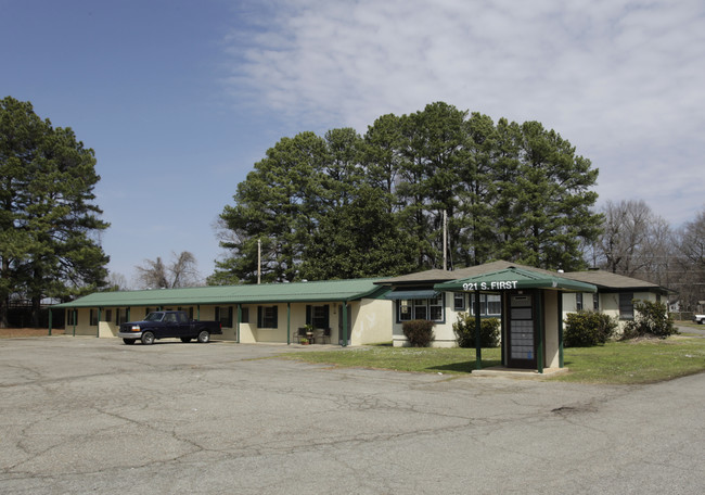 The Oxford Apartments in Jacksonville, AR - Foto de edificio - Building Photo