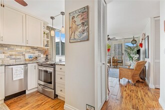 1848 Kahakai Dr in Honolulu, HI - Building Photo - Building Photo