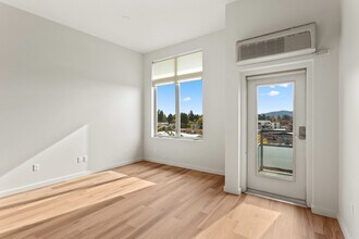 The Beverly in Portland, OR - Building Photo - Building Photo