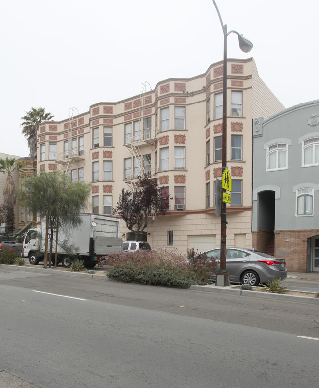 1170 Guerrero St in San Francisco, CA - Building Photo - Building Photo