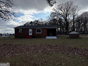 2381 Rat Kinney Rd in Statham, GA - Building Photo - Building Photo