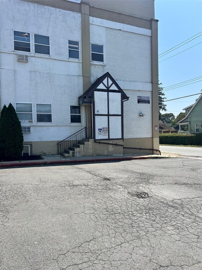 property at 39 Church St