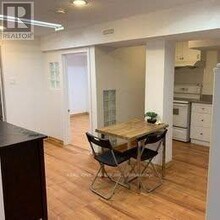 37 Middleton Ct in Markham, ON - Building Photo - Building Photo