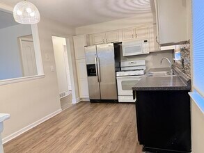 17422 Keppen Ave in Allen Park, MI - Building Photo - Building Photo