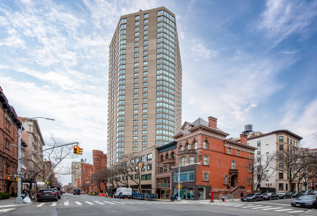 Carnegie Hill Towers in New York, NY - Building Photo